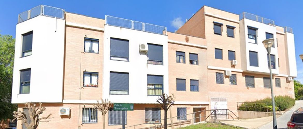 Jaén, 65 Málaga, 17 Almería, 61